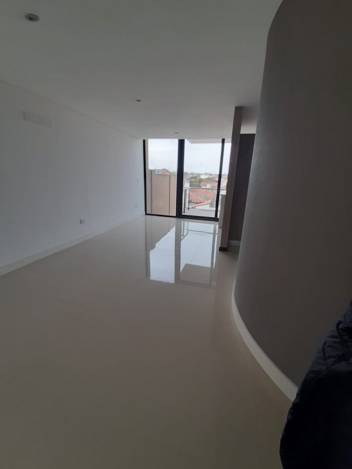 DEPARTAMENTO DE 2 AMB A ESTRENAR