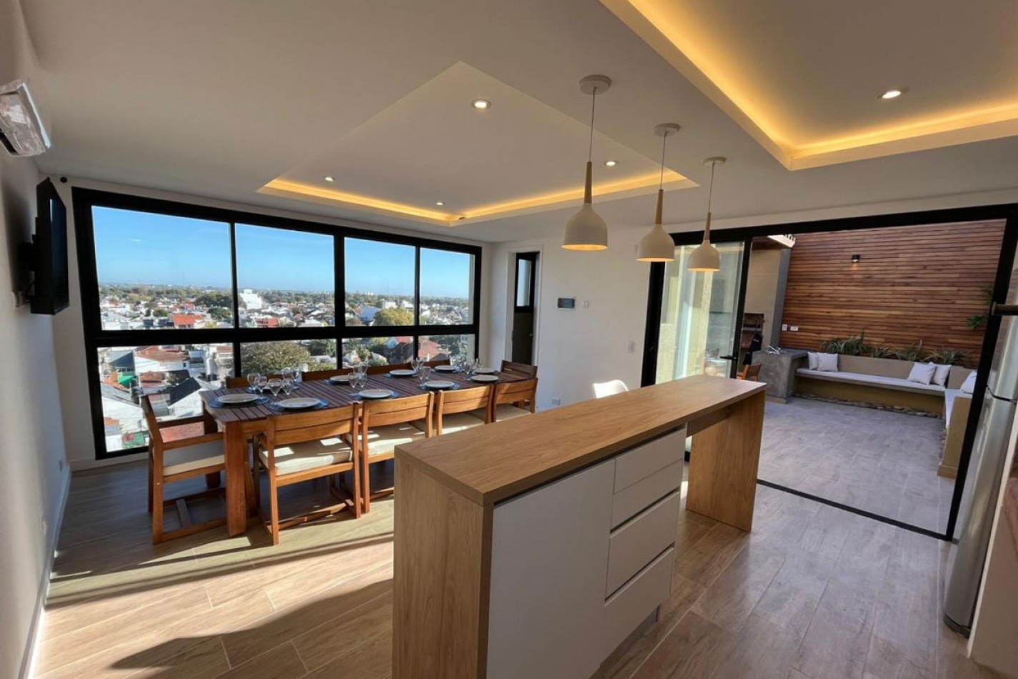 VENTA SEMIPISO DE 2 AMBIENTES CON COCHERA