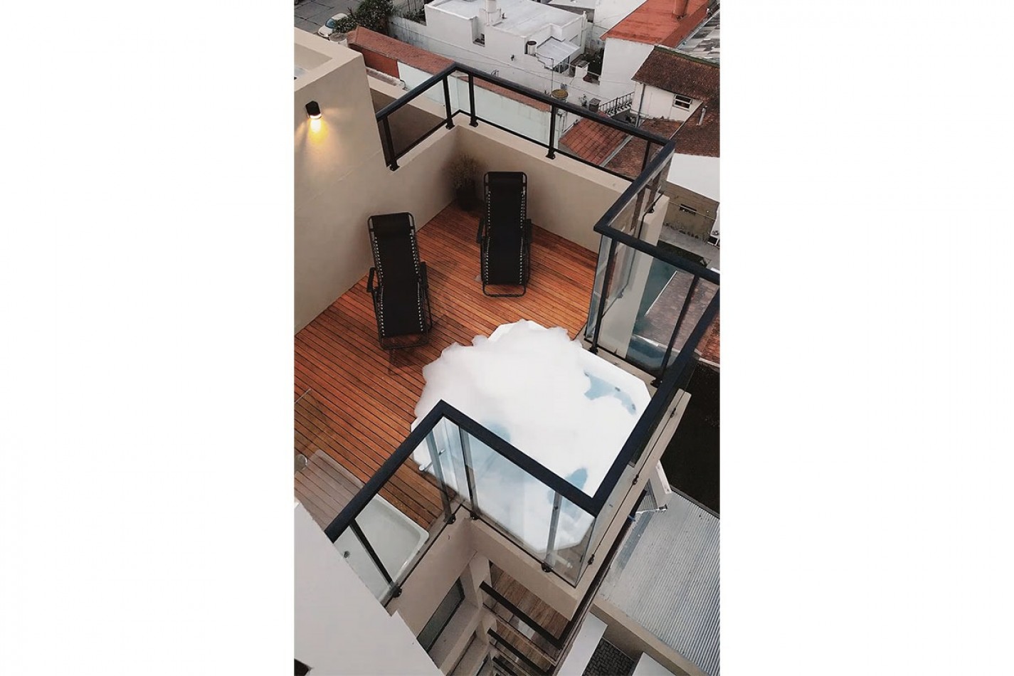 VENTA SEMIPISO DE 2 AMBIENTES CON COCHERA