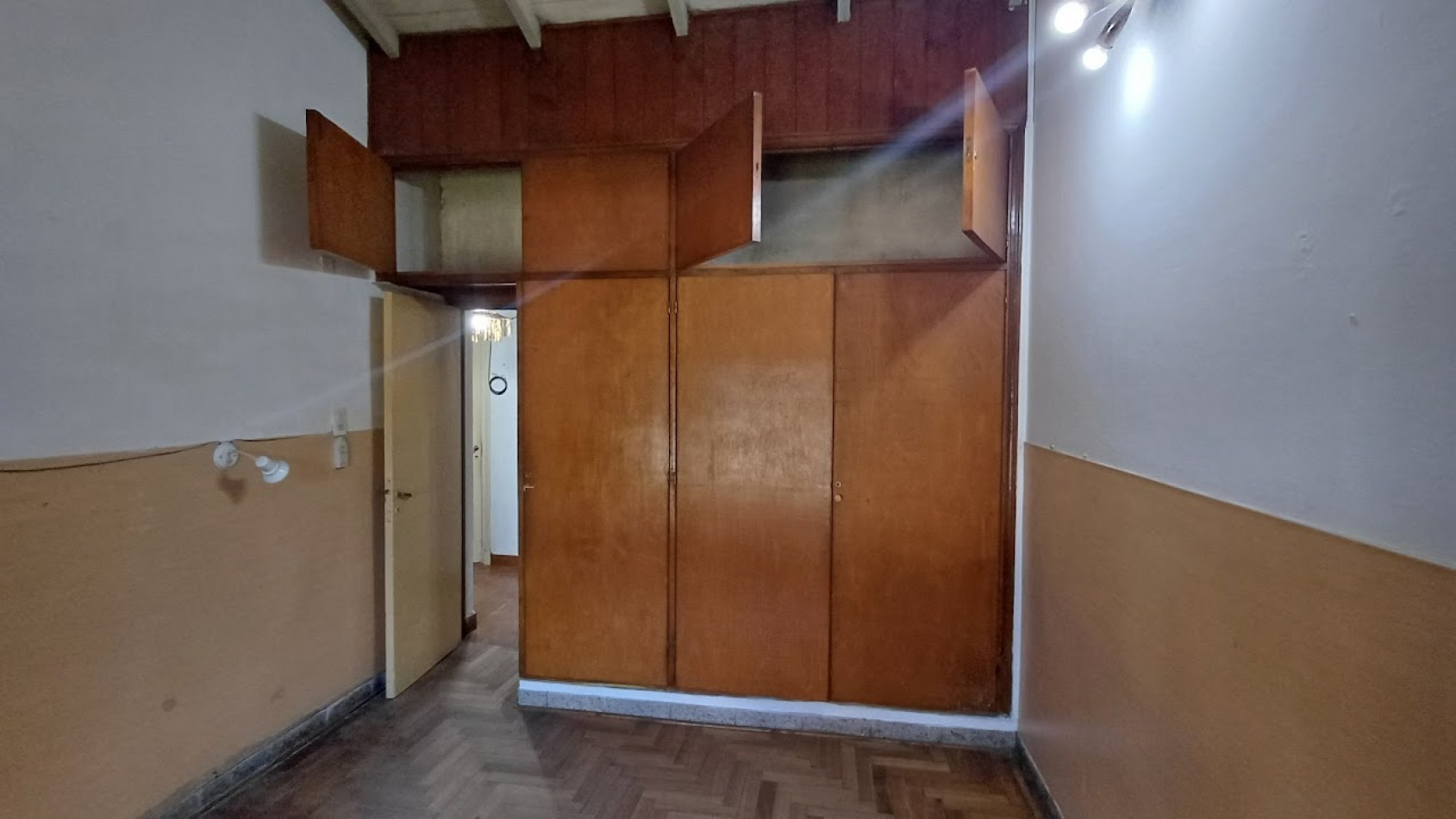  CASA A LA VENTA