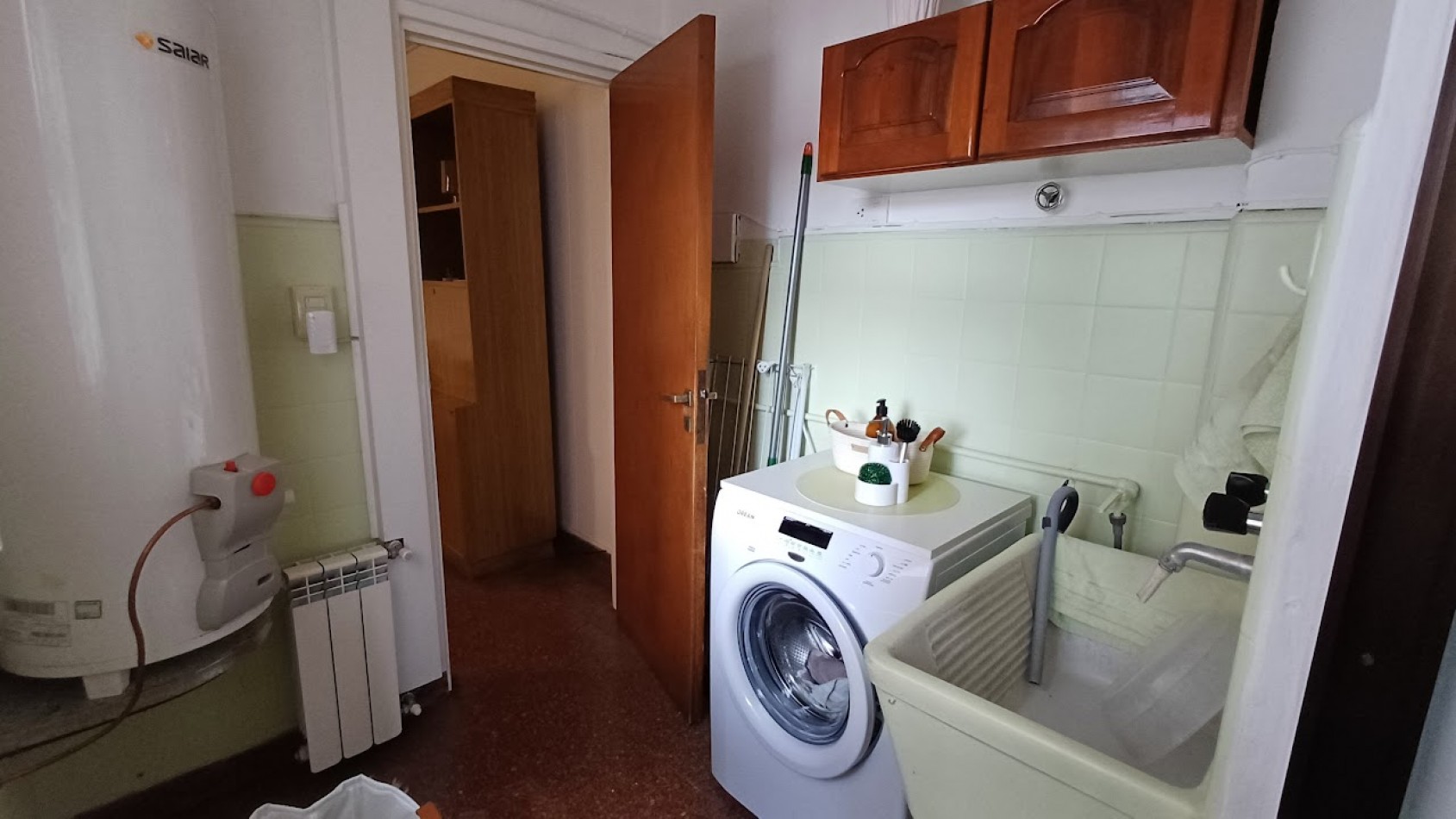 CASA CON LOCAL A LA VENTA 
