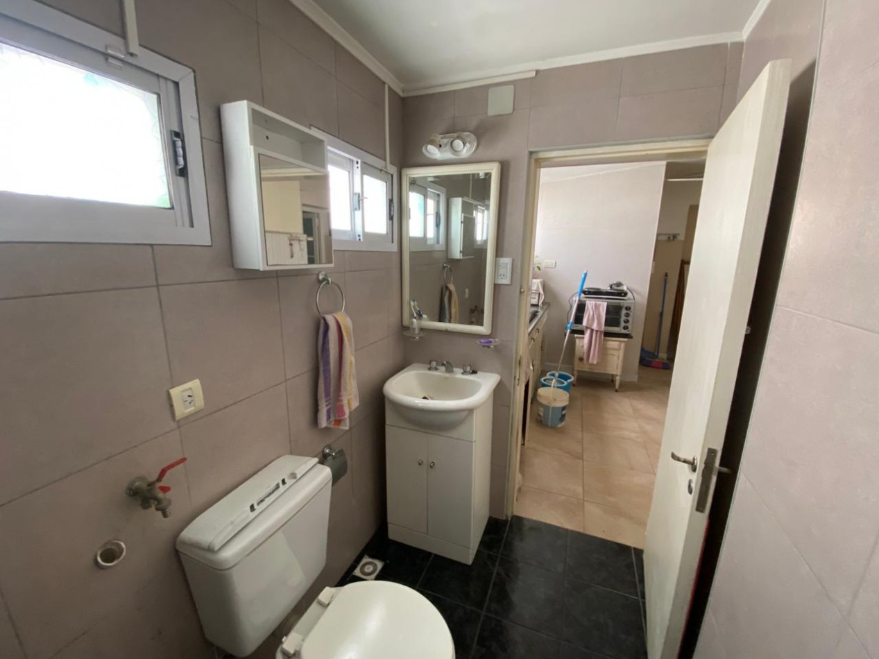 casa con local a la venta