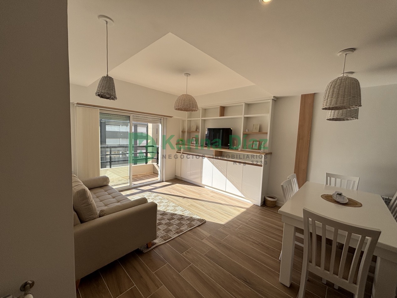 VENTA SEMIPISO 3 AMB BALCON AL FRENTE