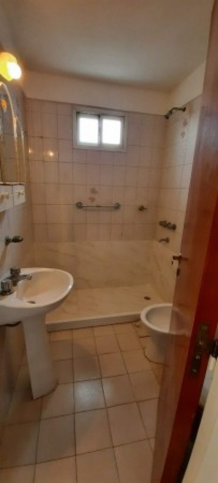 VENTA DEPARTAMENTO 2 AMB CON BALCON
