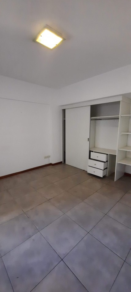 Venta departamento 2 amb c/cochera