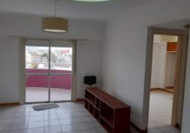 ALQUILER DEPARTAMENTO 2 AMB CON BALCON 